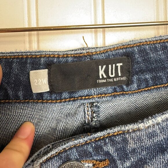 Kut from the Kloth Reese ankle straight jeans rawhem size 22W E16 - Picture 3 of 6